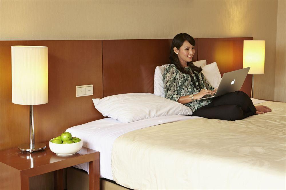 Artotel Gelora Senayan Jakarta Ngoại thất bức ảnh