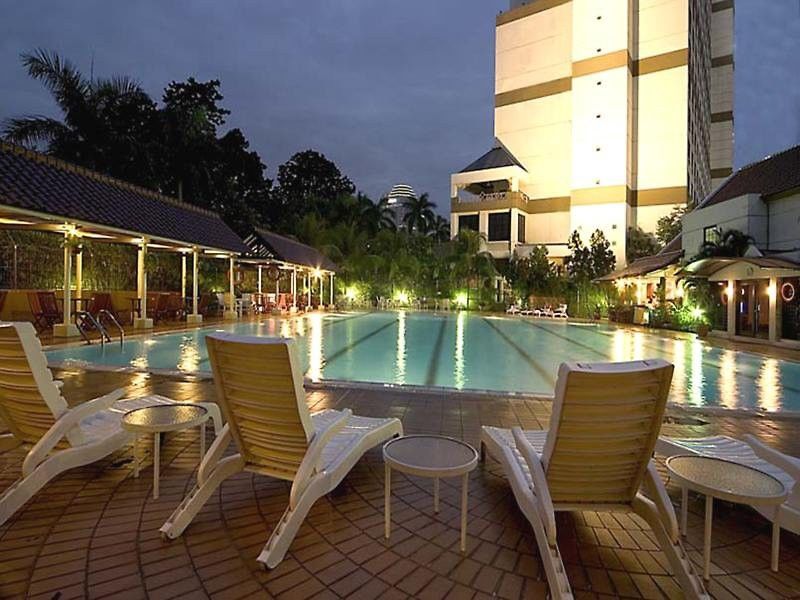 Artotel Gelora Senayan Jakarta Ngoại thất bức ảnh